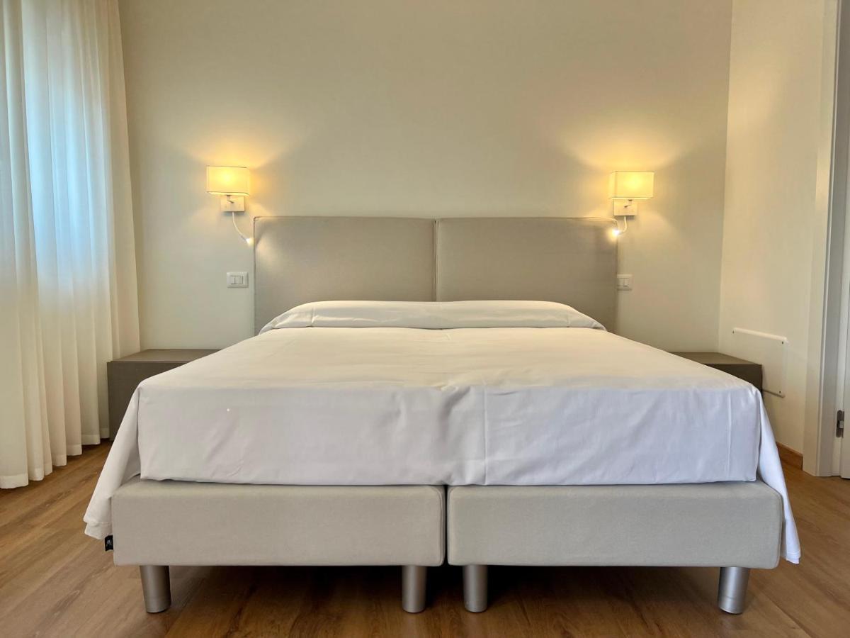 Ancora Suites Bardolino Luaran gambar